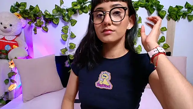 tati cardenas online show from 10.27.25