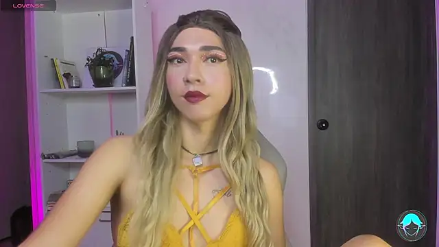 sofi elfqueen online show from 02.21.25