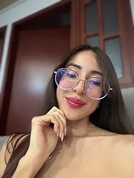 lauravasquez online show from 02.22.25