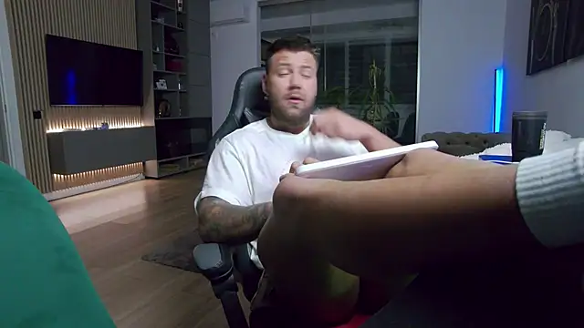 UbbeViking online show from 12.14.25