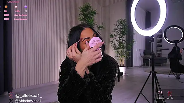 Snapshot of Abbela_White chatting on 01.18.25 Abbela White online show from 01.18.25