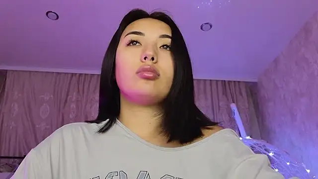 lily  foster online show from 02.17.26