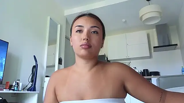 lily  foster online show from 03.08.26