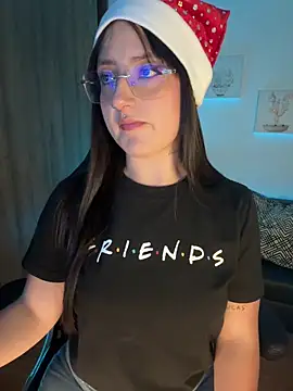 Megan lu2 online show from 12.21.24