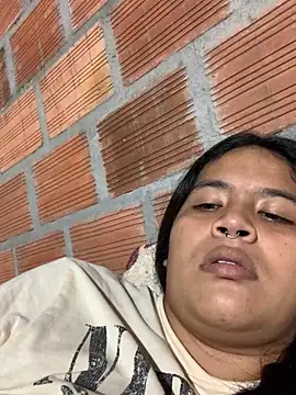 moncerrat luna online show from 12.26.24