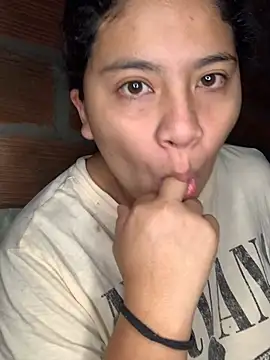 moncerrat luna online show from 01.21.25