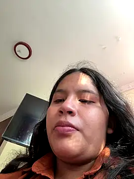 moncerrat luna online show from 10.14.25