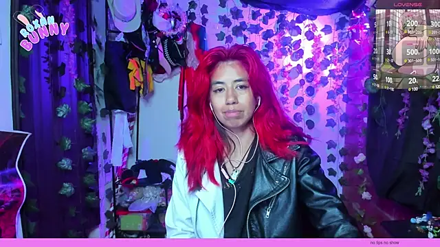 Roxanbunny1 online show from 03.13.25