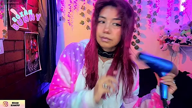 Roxanbunny1 online show from 05.06.26