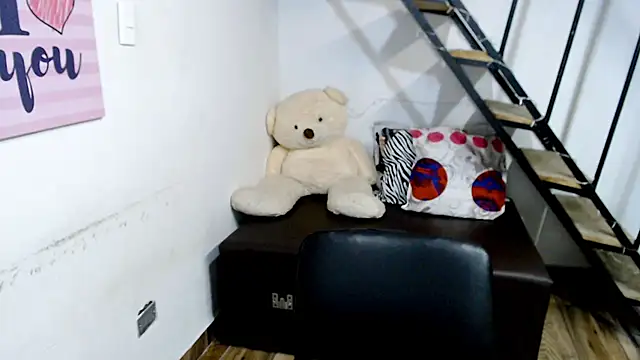 Snapshot of samantha_baby_ chatting on 01.17.25 samantha baby online show from 01.17.25