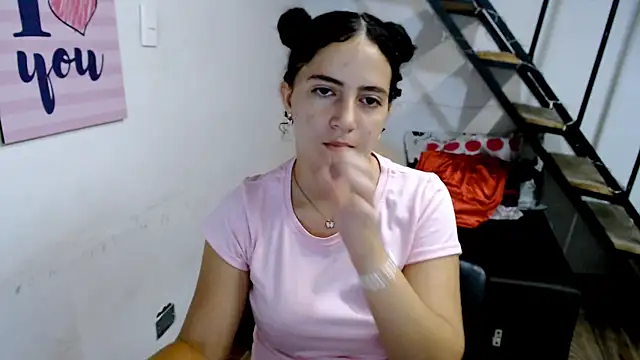 Snapshot of samantha_baby_ chatting on 02.03.25 samantha baby online show from 02.03.25