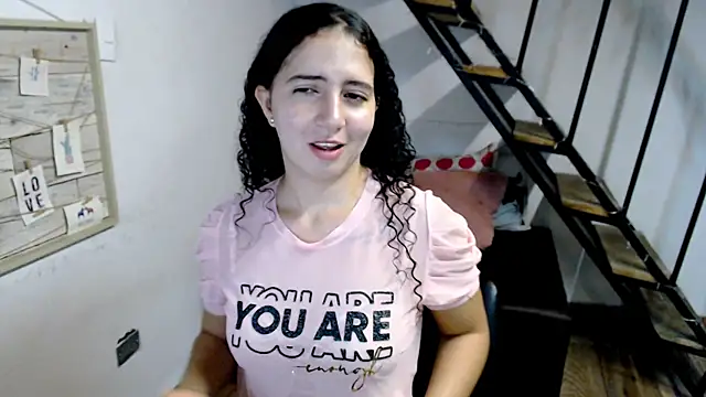 Snapshot of samantha_baby_ chatting on 03.04.25 samantha baby online show from 03.04.25