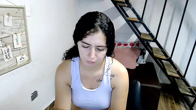 Snapshot of samantha_baby_ chatting on 03.05.25 samantha baby online show from 03.05.25
