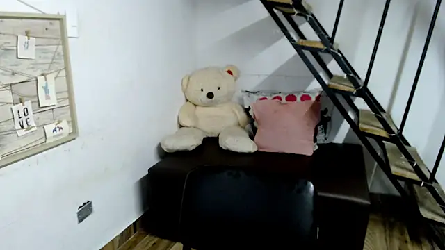 Snapshot of samantha_baby_ chatting on 03.22.25 samantha baby online show from 03.22.25