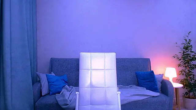 Snapshot of LesleySweet chatting on 02.19.26 LesleySweet online show from 02.19.26