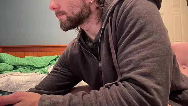 Snapshot of alexmannd chatting on 12.16.24 alexmannd online show from 12.16.24