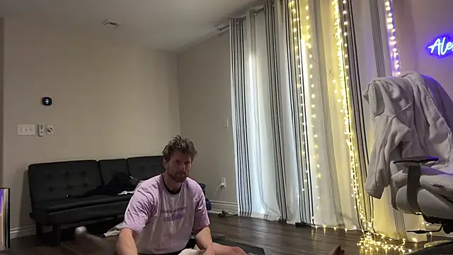 Snapshot of alexmannd chatting on 10.07.25 alexmannd online show from 10.07.25