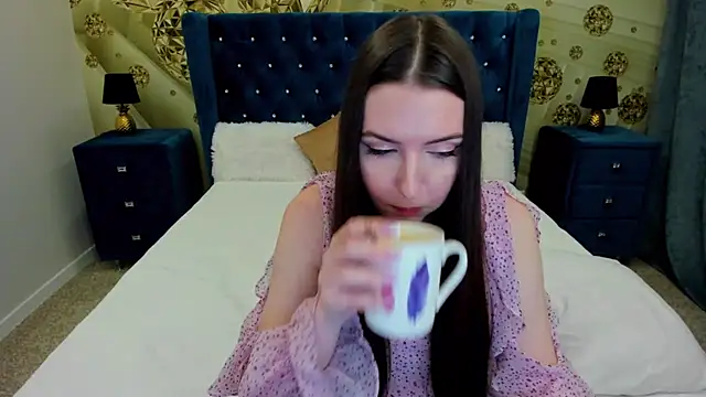 Katrina Minchels online show from 12.20.24