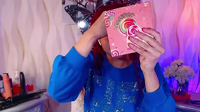 Snapshot of IsabelaLatina chatting on 02.12.26 IsabelaLatina online show from 02.12.26