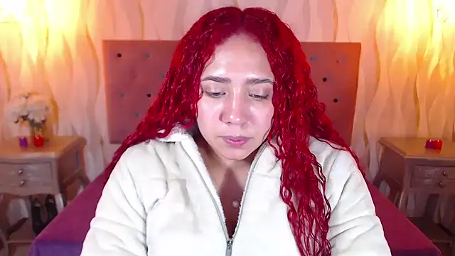 Snapshot of IsabelaLatina chatting on 02.14.26 IsabelaLatina online show from 02.14.26