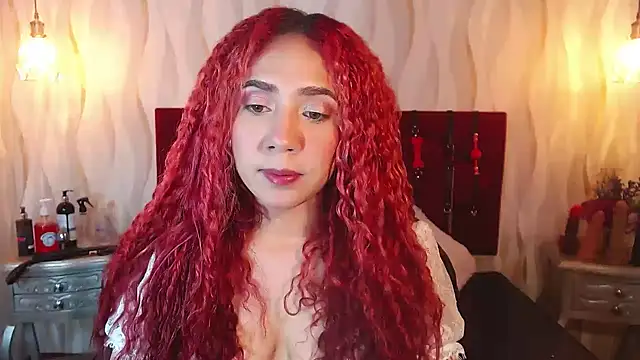 Snapshot of IsabelaLatina chatting on 06.04.26 IsabelaLatina online show from 06.04.26