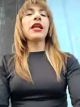 Evehampy online show from 12.18.24