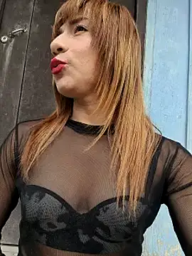 Evehampy online show from 12.19.24