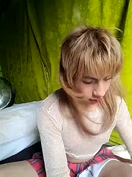 Evehampy online show from 10.04.25