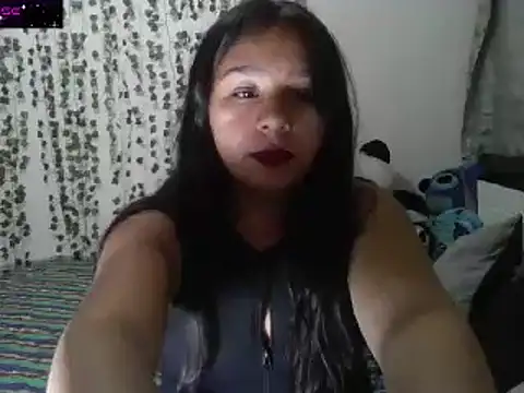 Snapshot of Charis_21 chatting on 12.25.24 Charis 21 online show from 12.25.24