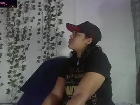 Snapshot of Charis_21 chatting on 01.15.25 Charis 21 online show from 01.15.25