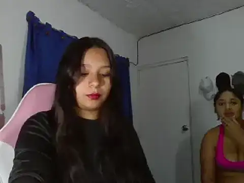 Snapshot of Charis_21 chatting on 02.05.25 Charis 21 online show from 02.05.25