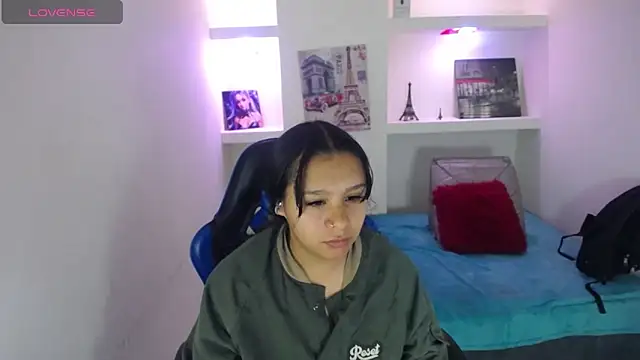 Snapshot of Charis_21 chatting on 11.07.25 Charis 21 online show from 11.07.25