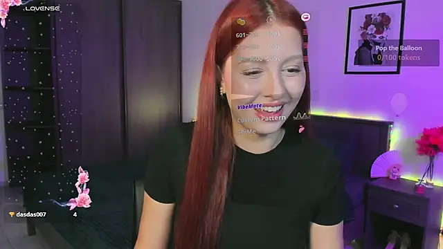 Snapshot of EleanorePeach chatting on 09.29.25 EleanorePeach online show from 09.29.25