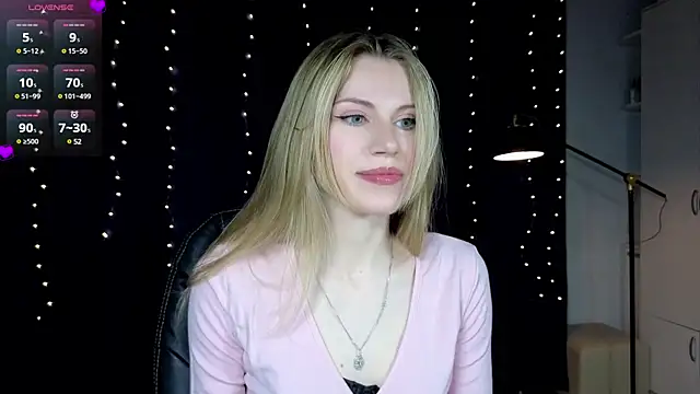 Lilianna Just online show from 03.14.25