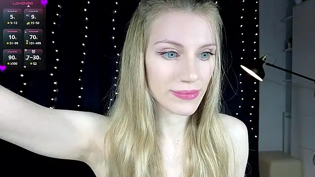 Lilianna Just online show from 03.18.25