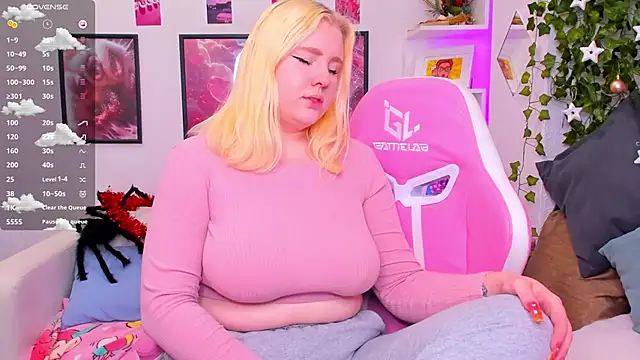 art lovee online show from 12.21.25