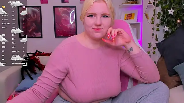 art lovee online show from 12.23.25