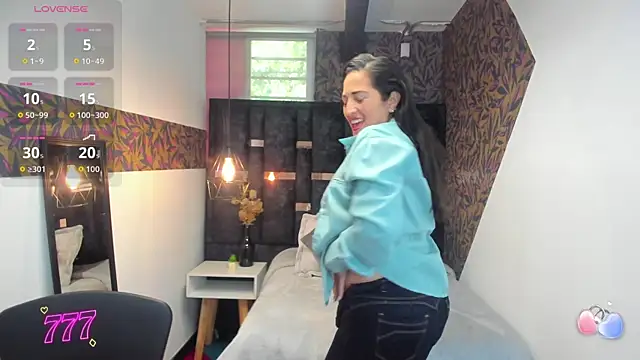 Snapshot of KatteMilf chatting on 05.23.26 KatteMilf online show from 05.23.26