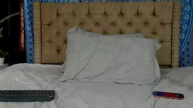 KeryHillson online show from 12.19.24