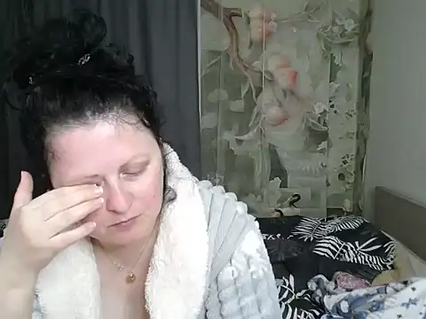 Lillian2 online show from 05.16.26