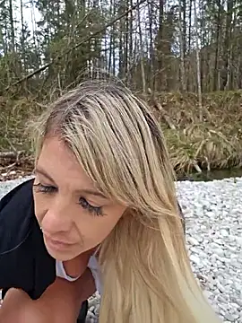 Sexy Sparkling  online show from 04.18.26