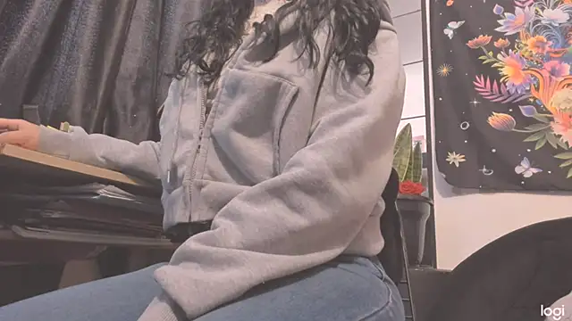 MYFAVOURITESTRAGER online show from 09.10.25