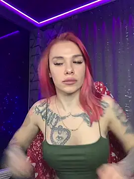 Snapshot of Queen_of_pain chatting on 12.23.24 Queen of pain online show from 12.23.24