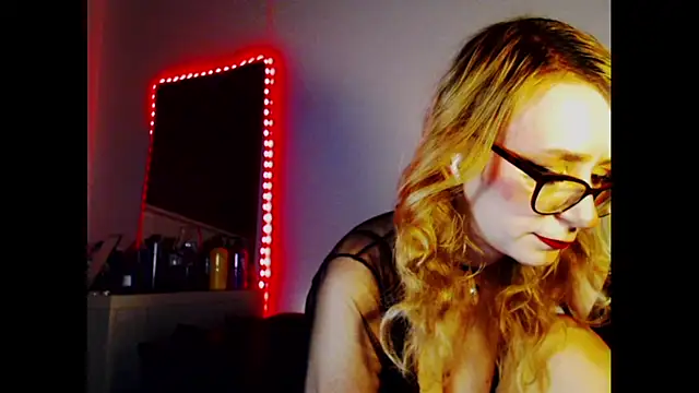Snapshot of welliza chatting on 12.04.24 welliza online show from 12.04.24