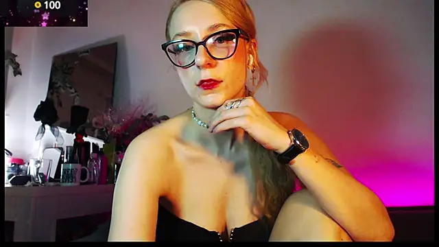 Snapshot of welliza chatting on 03.01.25 welliza online show from 03.01.25