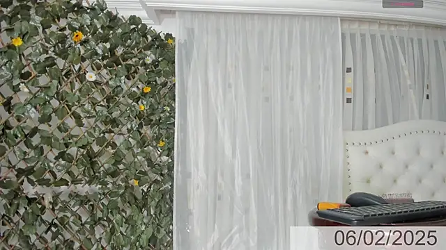 BunnyHotsx online show from 02.06.25