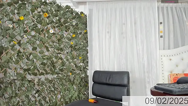 BunnyHotsx online show from 02.09.25