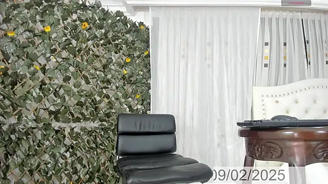 BunnyHotsx online show from 02.11.25