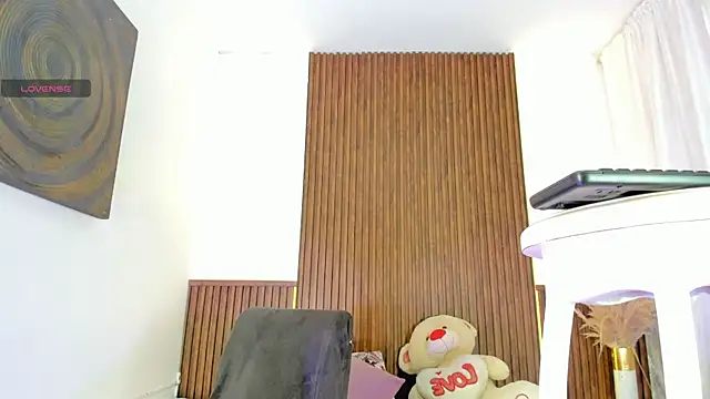 BunnyHotsx online show from 09.26.25