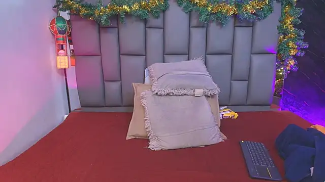  MiaBrown  online show from 11.29.25